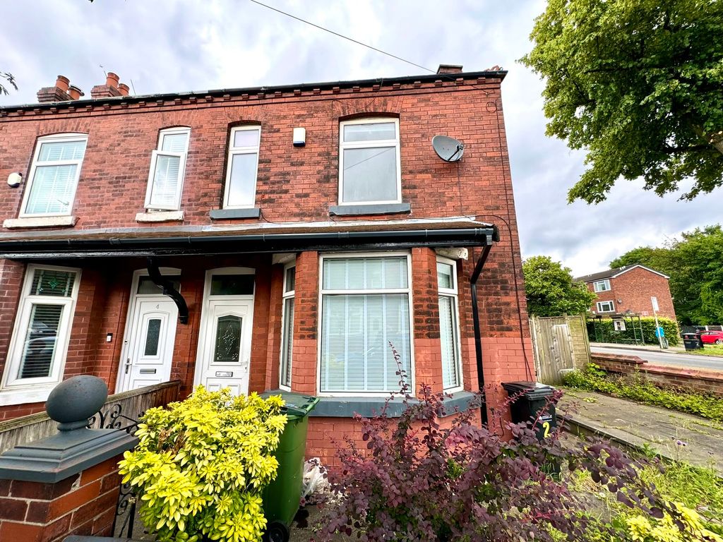 4 bed semidetached house for sale in Cheltenham Road, Stockport SK3, £