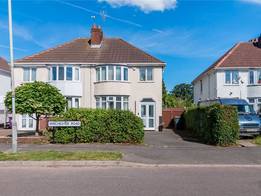 3 bed semidetached house for sale in Winchester Road, Fordhouses