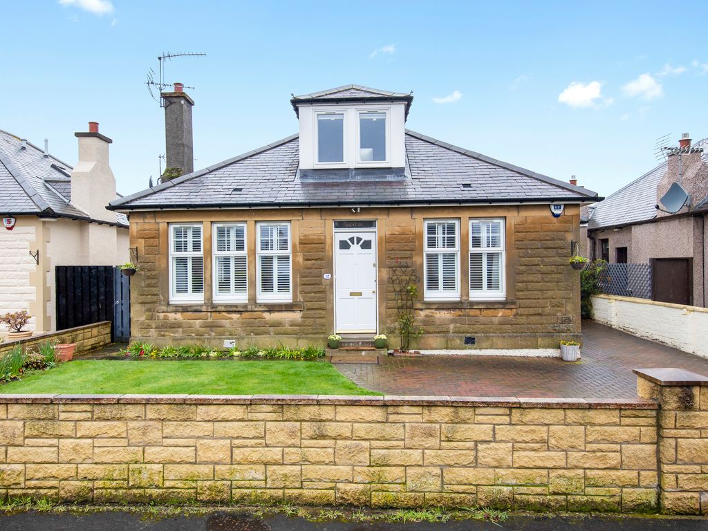 3 bed detached bungalow for sale in 12 Duddingston Square West