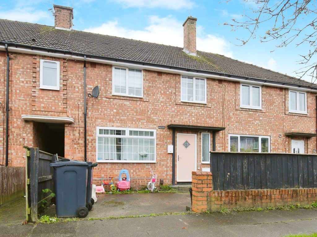3 bed terraced house for sale in Kenilworth Drive, Darlington, Durham