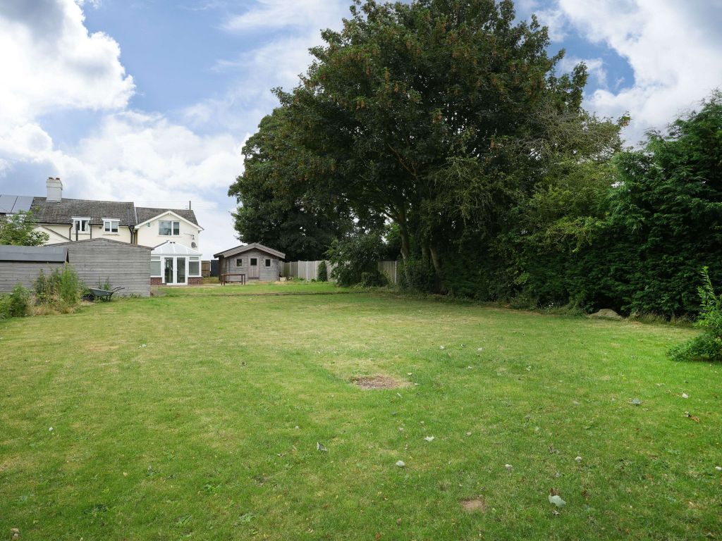 4 bed semidetached house for sale in Council House, Hundred Fen