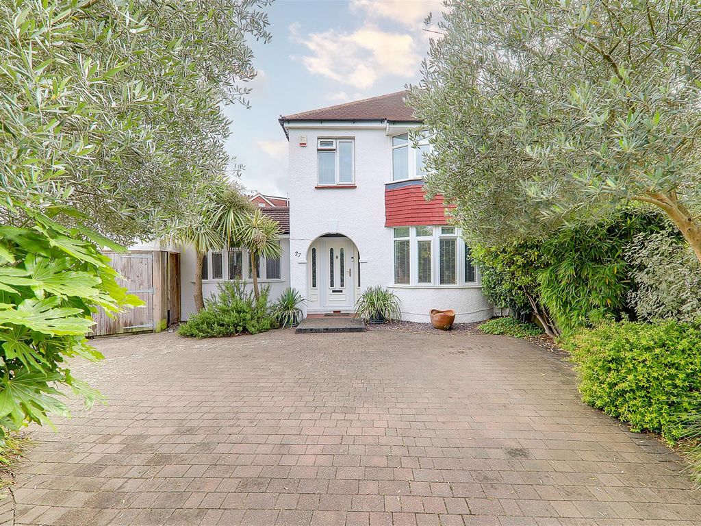 3 bed semidetached house to rent in Bramley Road, Broadwater, Worthing