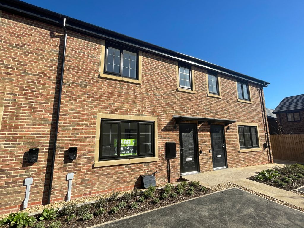 New home, 3 bed mews house for sale in Belle Wood View, Penwortham PR1