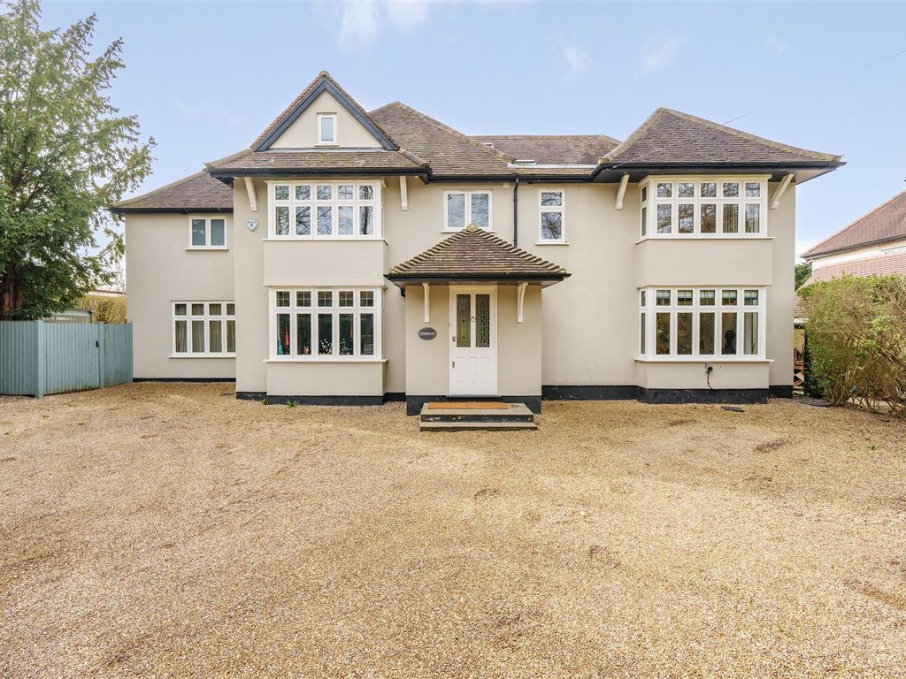 5 bed detached house for sale in Ockham Road North, West Horsley