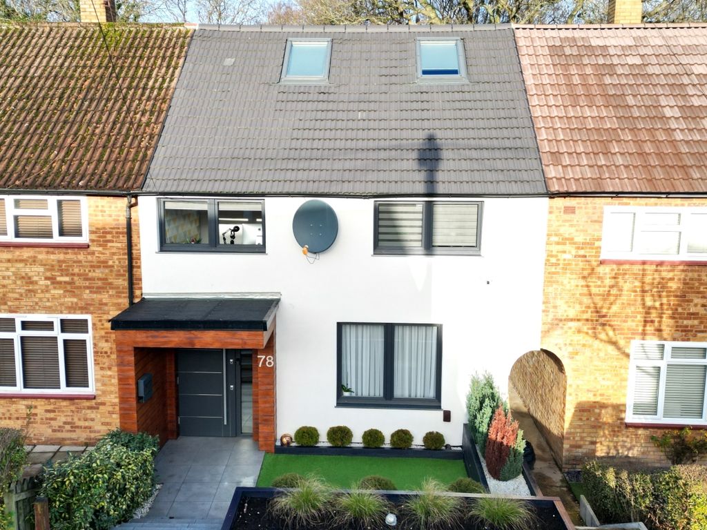 Ashburnham Drive, Watford, Hertfordshire WD19  