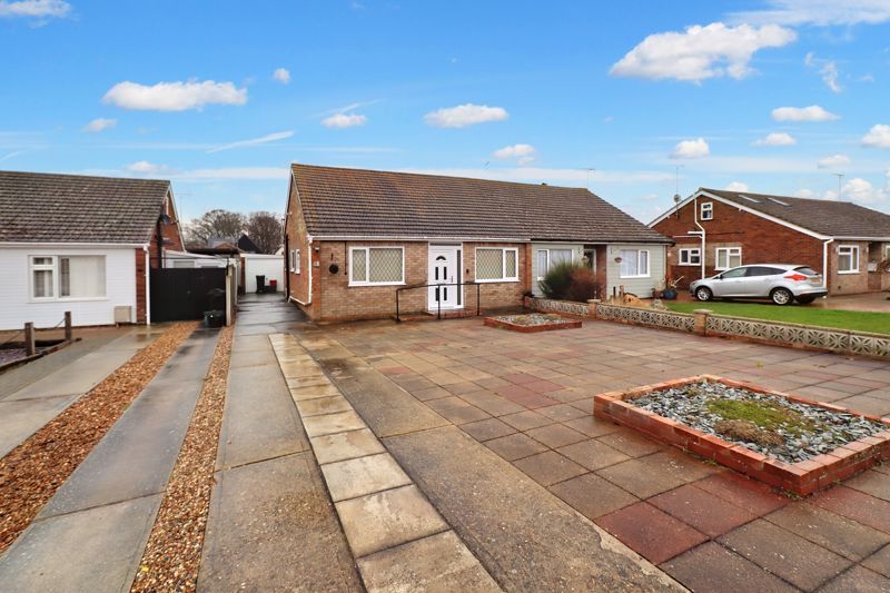 3 bed bungalow for sale in Romney Close, Brightlingsea CO7 Zoopla