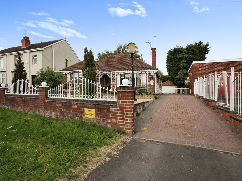 3 bed bungalow for sale in Aldermans Green Road, Coventry, West