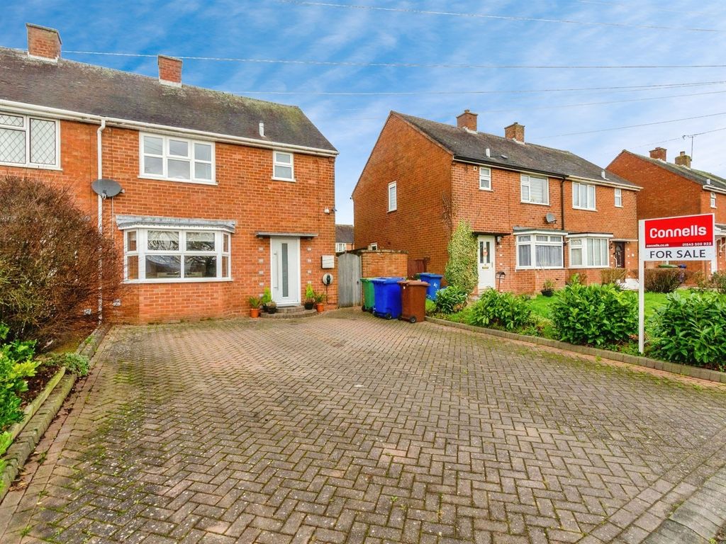 3 bed semidetached house for sale in Ascot Drive, Cannock WS11, £
