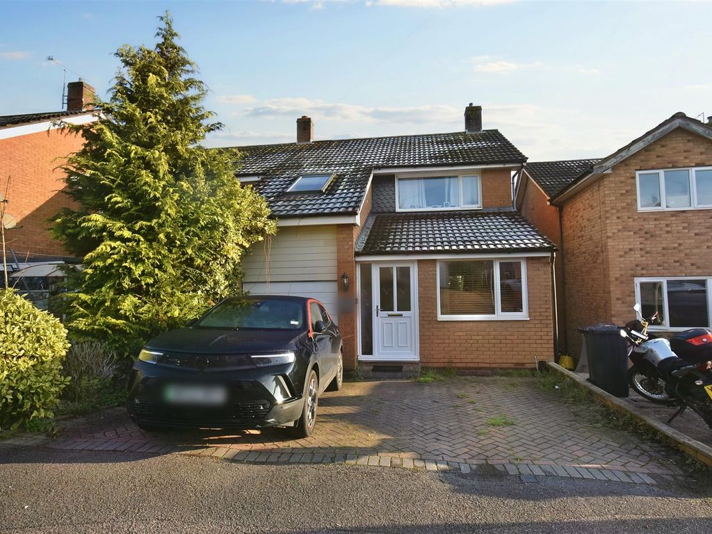 4 bed semidetached house for sale in Wellswood Gardens, Exeter EX4