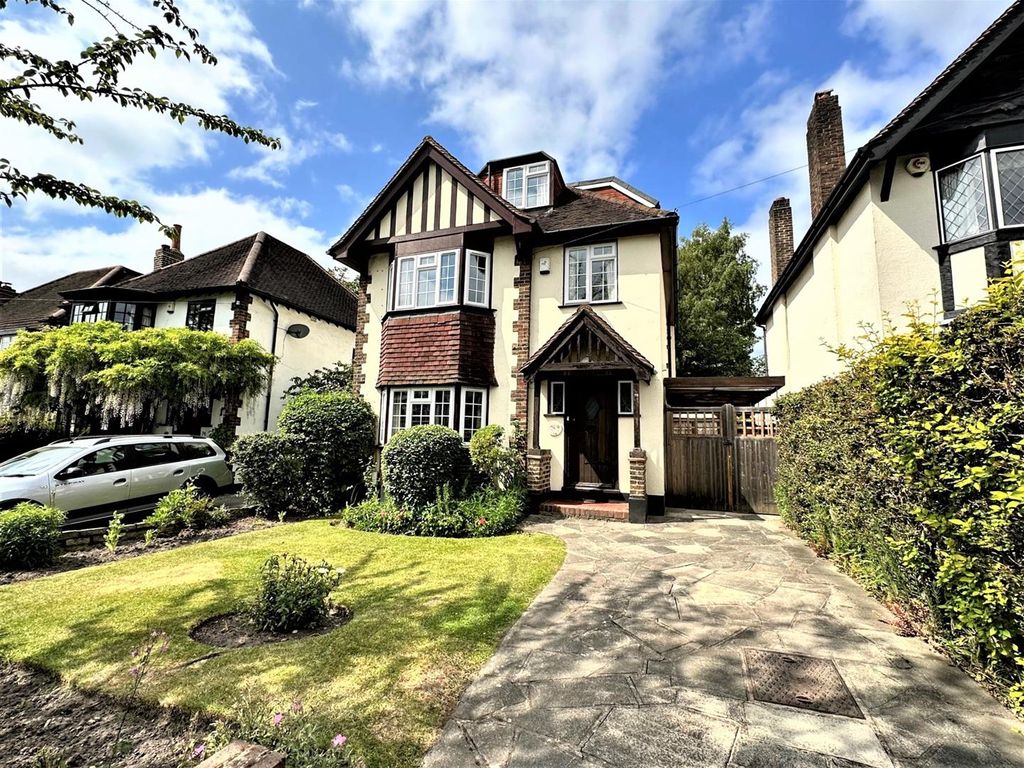 5 bed detached house for sale in Kingsway, Petts Wood, Orpington BR5
