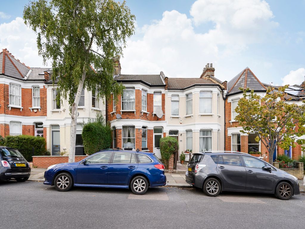 2 bed flat for sale in Victoria Road, London N22 Zoopla