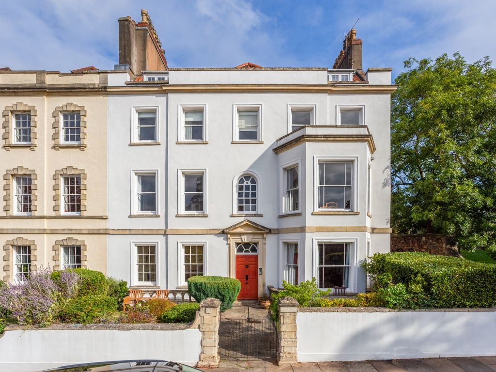 4 bed to rent in Clifton Hill, Clifton, Bristol BS8 Zoopla