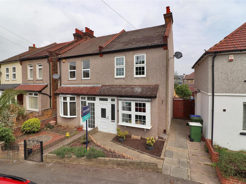 2 bed semidetached house for sale in Woodside Crescent, Sidcup, Kent