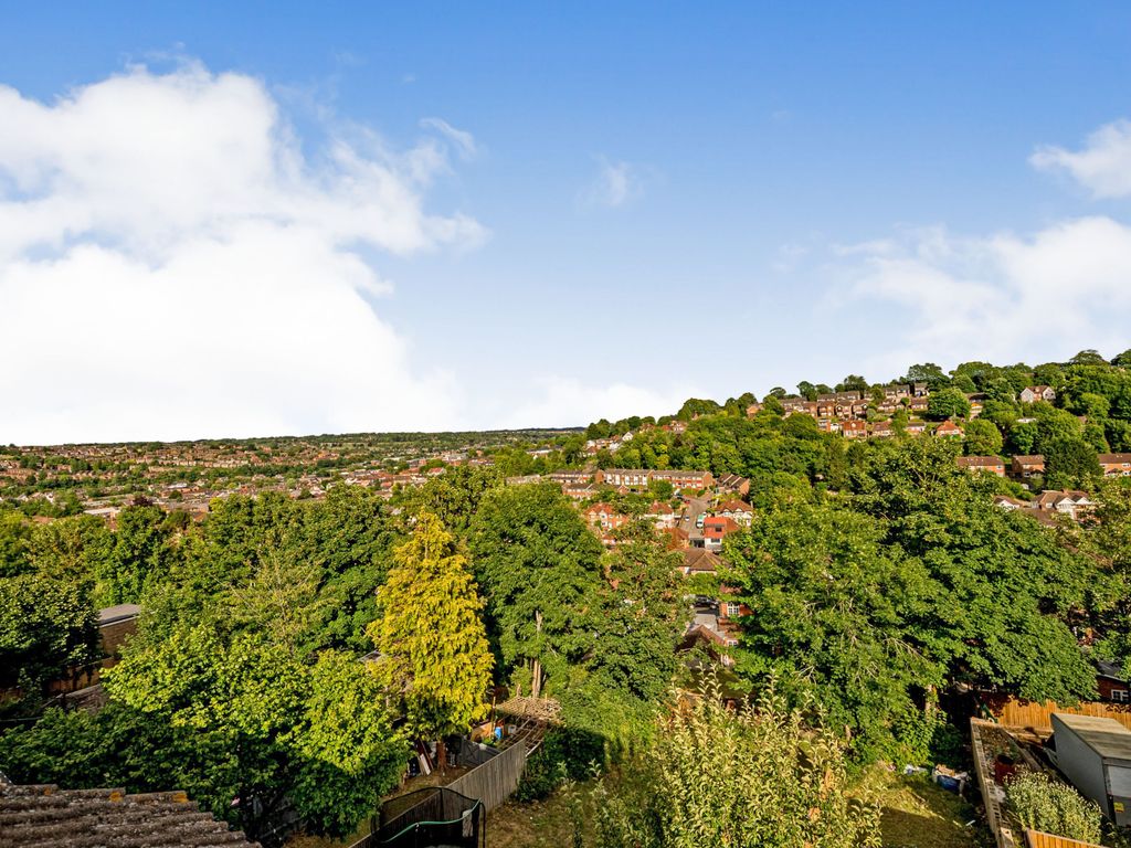 4 bed terraced house for sale in Booker Lane, High HP12 Zoopla
