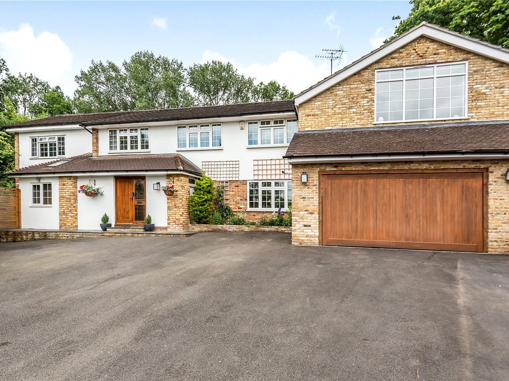 Woodlands Close, Gerrards Cross SL9  