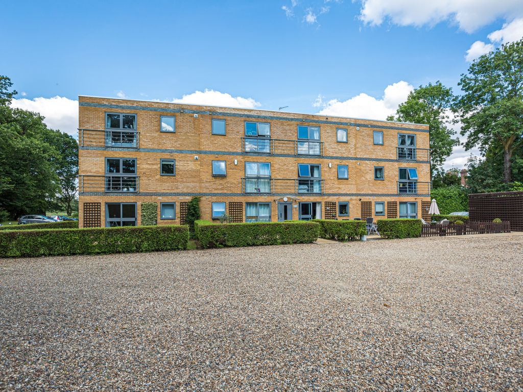 2 bed flat for sale in Astwick Manor, Coopers Green Lane, Hatfield