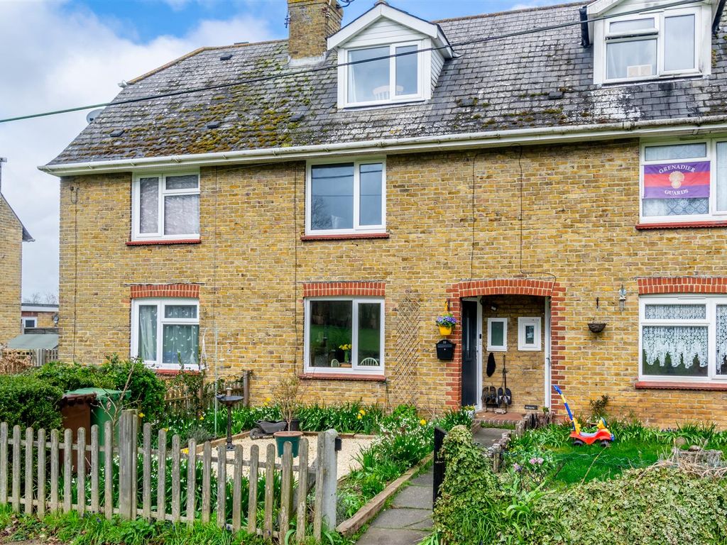 3 bed property for sale in Poplar View, BoughtonUnderBlean, Faversham ME13 Zoopla