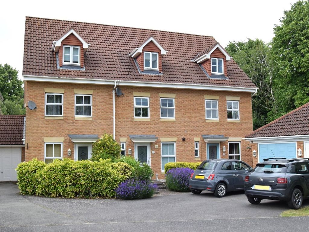3 bed town house for sale in Kilburn End, Oakham LE15 Zoopla