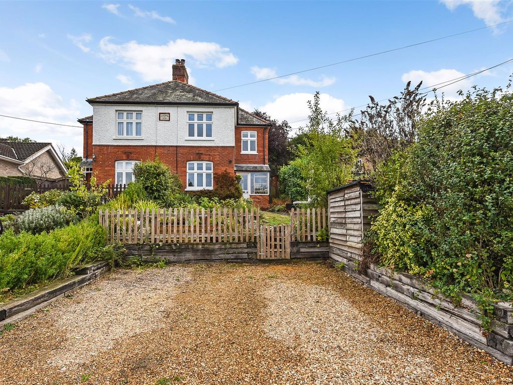 2 bed cottage for sale in Lower Link, St. Mary Bourne, Andover SP11