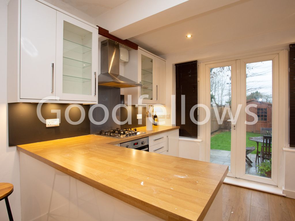 2 bed flat to rent in Cannon Hill Lane, London SW20 Zoopla