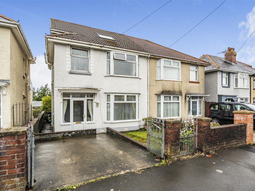 4 bed semidetached house for sale in Gendros Crescent, Gendros