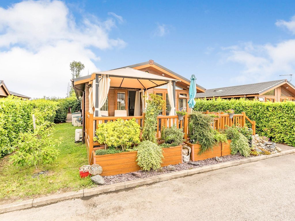 2 bed mobile/park home for sale in Wateringbury Road, East Malling