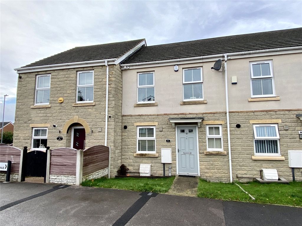 2 bed town house for sale in Redberry Avenue, Heckmondwike WF16 Zoopla