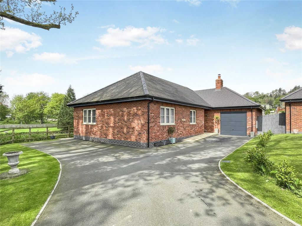 3 bed bungalow for sale in Parc Bronhyddon, Llansantffraid, Powys SY22 ...