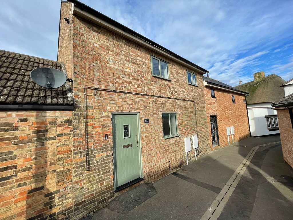 1 bed property to rent in Market Place, Whittlesey PE7, £725 pcm Zoopla