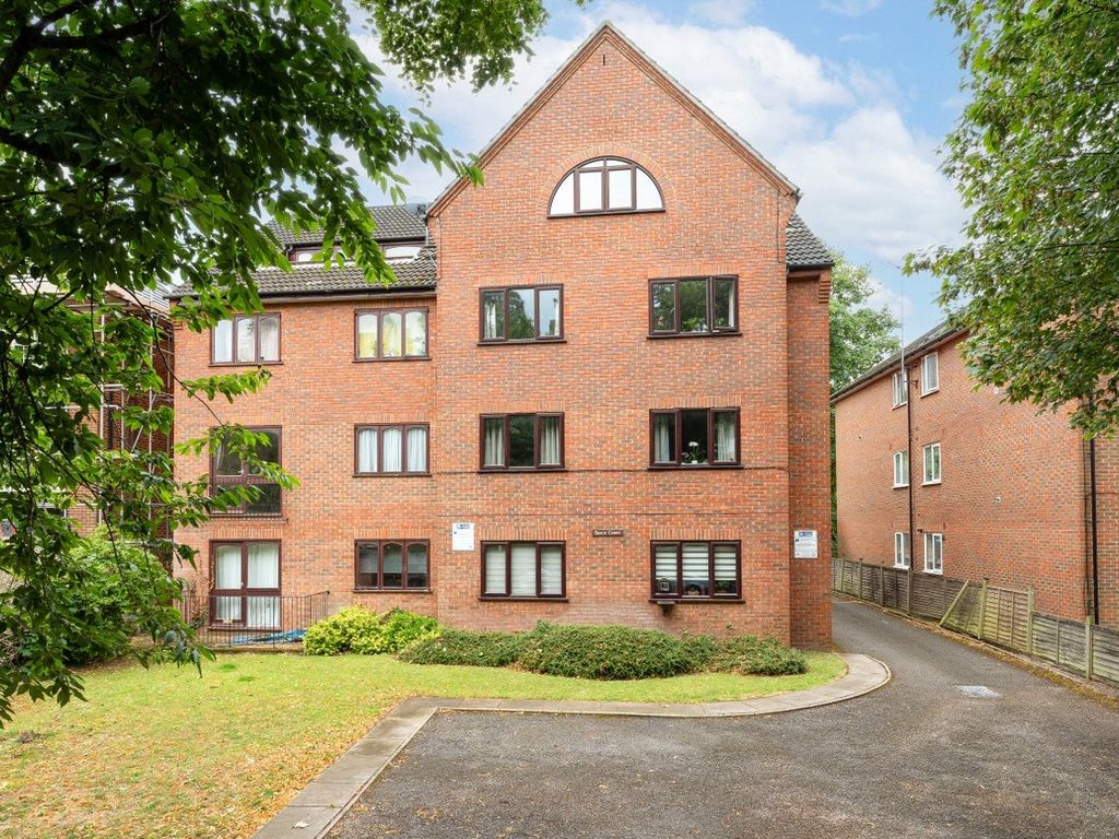 1 bed flat for sale in Grove Road, Sutton SM1, £250,000 Zoopla