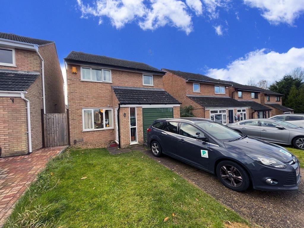 3 bed detached house to rent in Holmewood, Furzton, Milton Keynes MK4, £1,450 pcm Zoopla