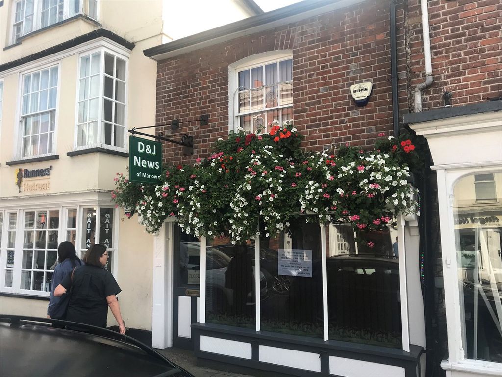 2 bed terraced house for sale in West Street, Marlow, Buckinghamshire