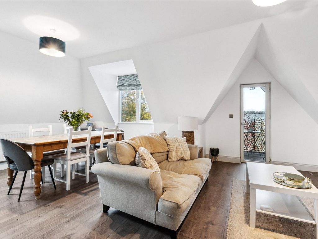 Worton Road Isleworth London TW7  