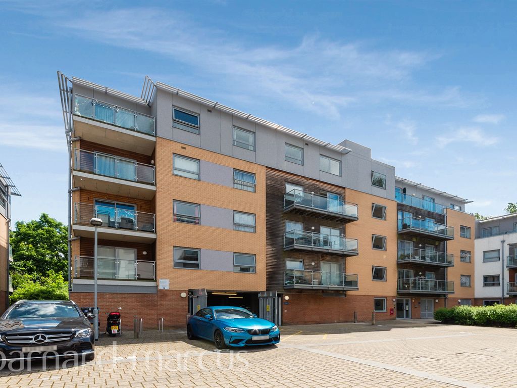 2 bed flat for sale in Talbot Close, Mitcham CR4 Zoopla
