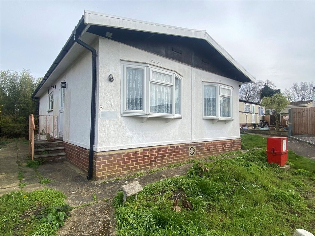 2 bed property for sale in Chilton Farm Park, Fleet Road, Farnborough