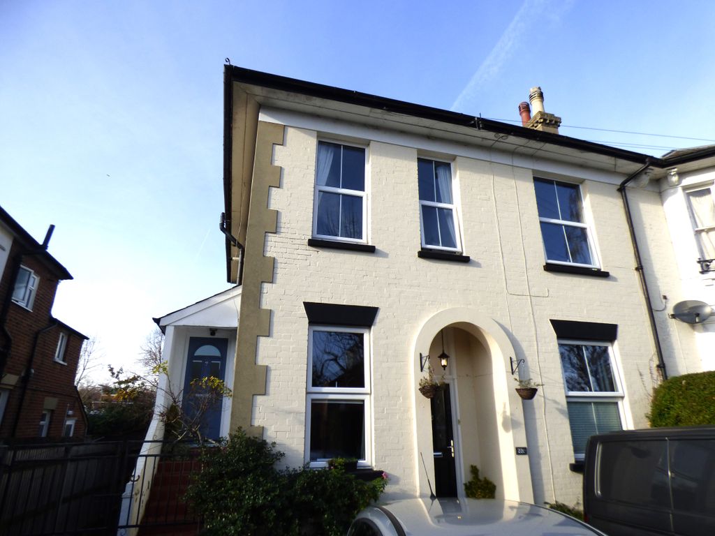2 bed for sale in Worple Road, Epsom KT18, £414,950 Zoopla
