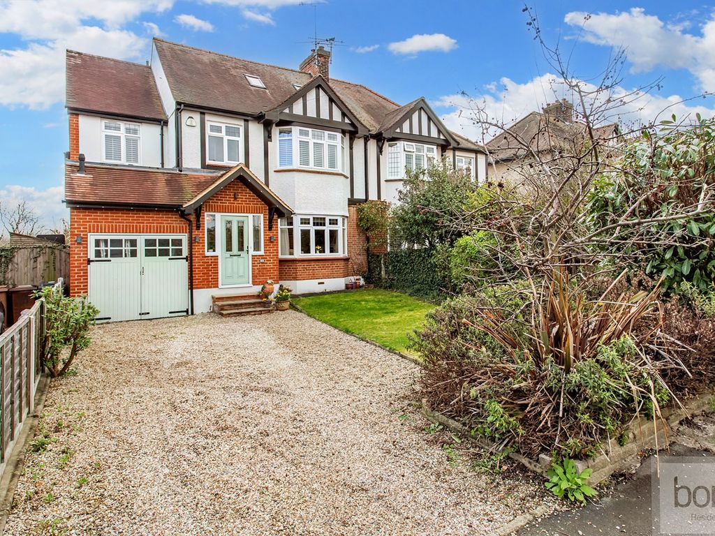 5 bed semidetached house for sale in Longstomps Avenue, Chelmsford CM2