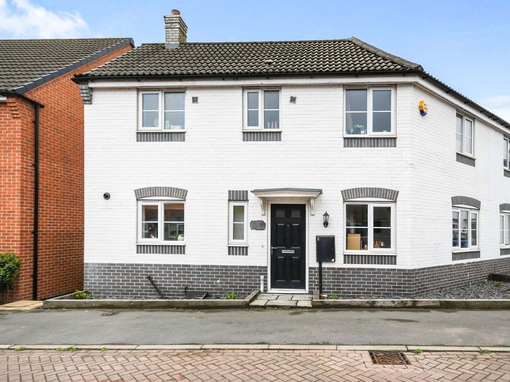 3 bed semidetached house for sale in Meryton Grove, KirkbyInAshfield