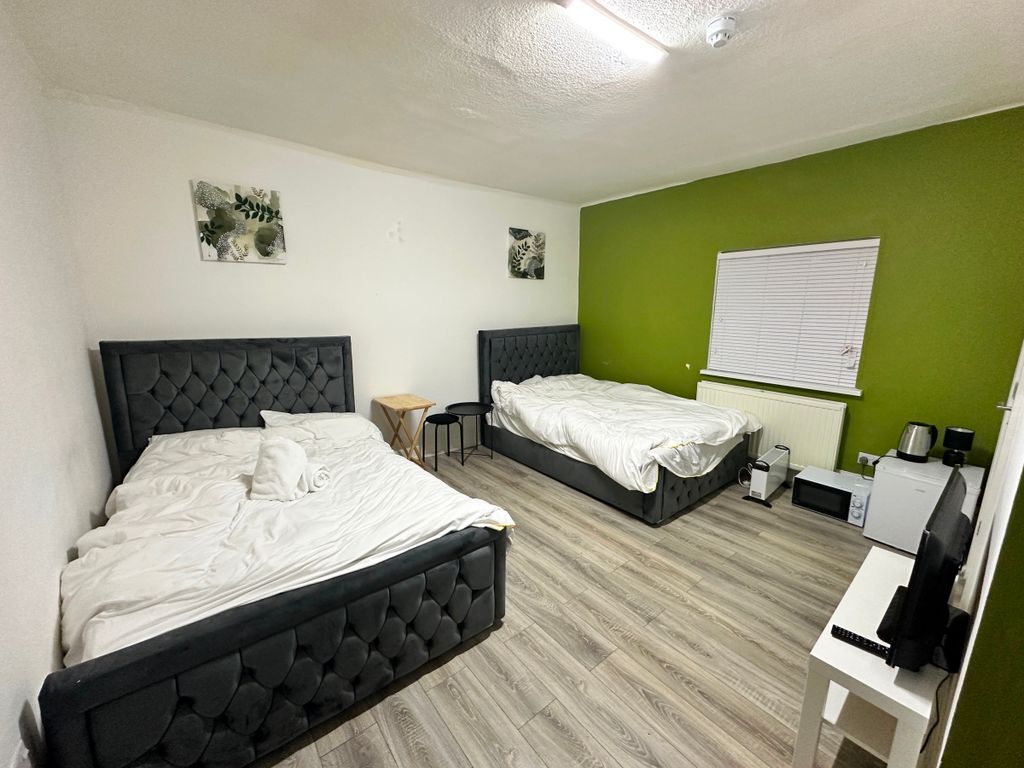 Room to rent in Northwick Park Road, HarrowOnTheHill, Harrow HA1, £