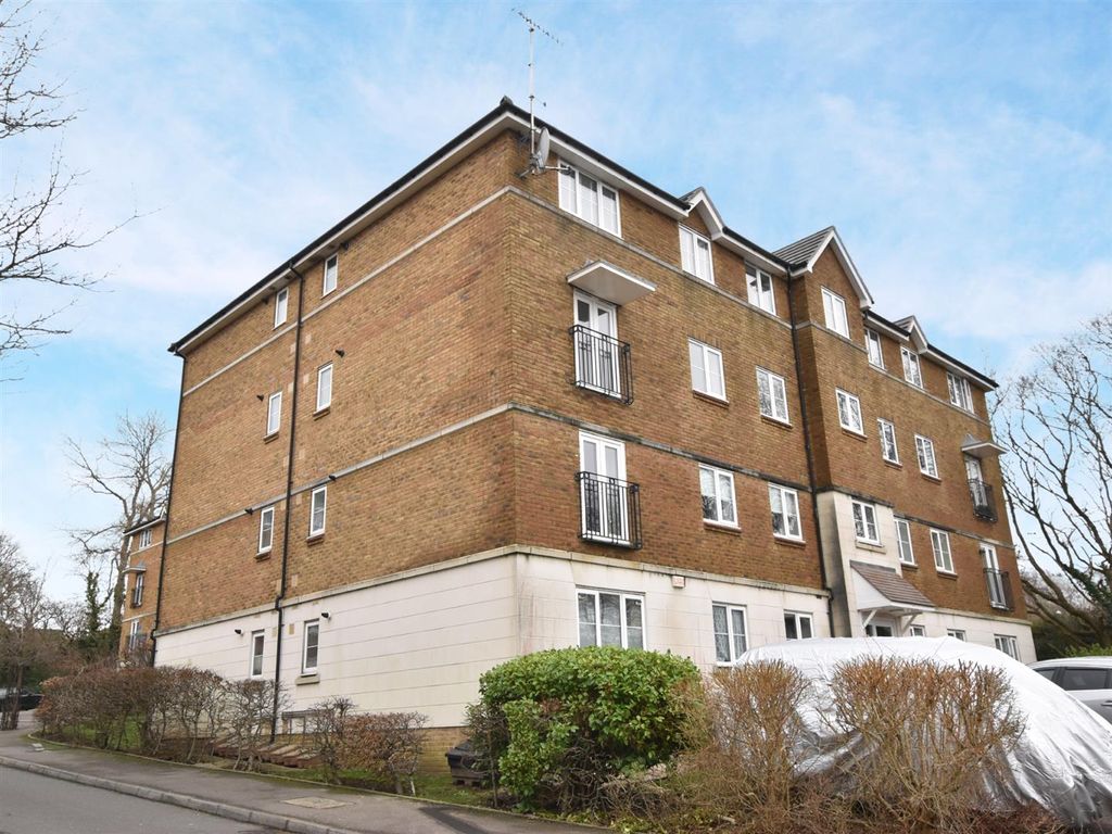 2 bed flat to rent in Primrose Court, Snowdrop Rise, St. LeonardsOn