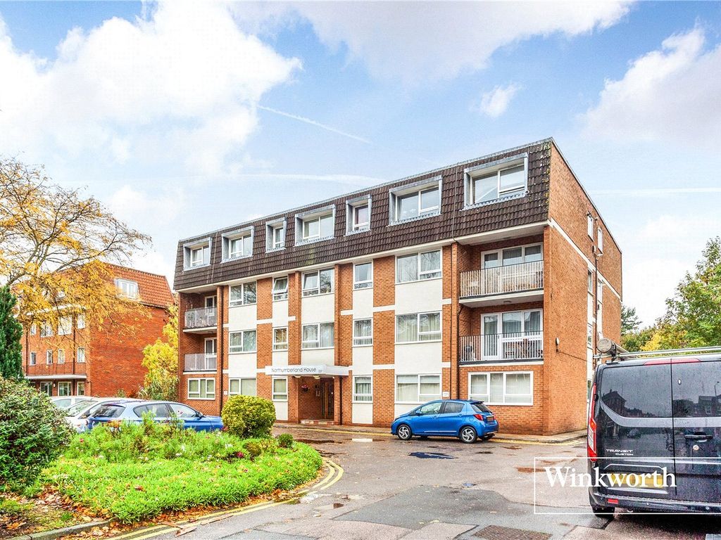 2 bed flat for sale in Northumberland House, Ballards Lane, Finchley
