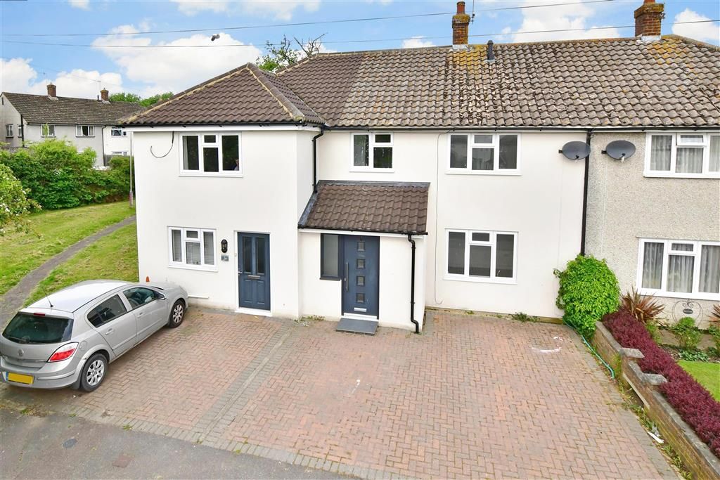 3 bed terraced house for sale in Heather Walk, Tonbridge, Kent TN10