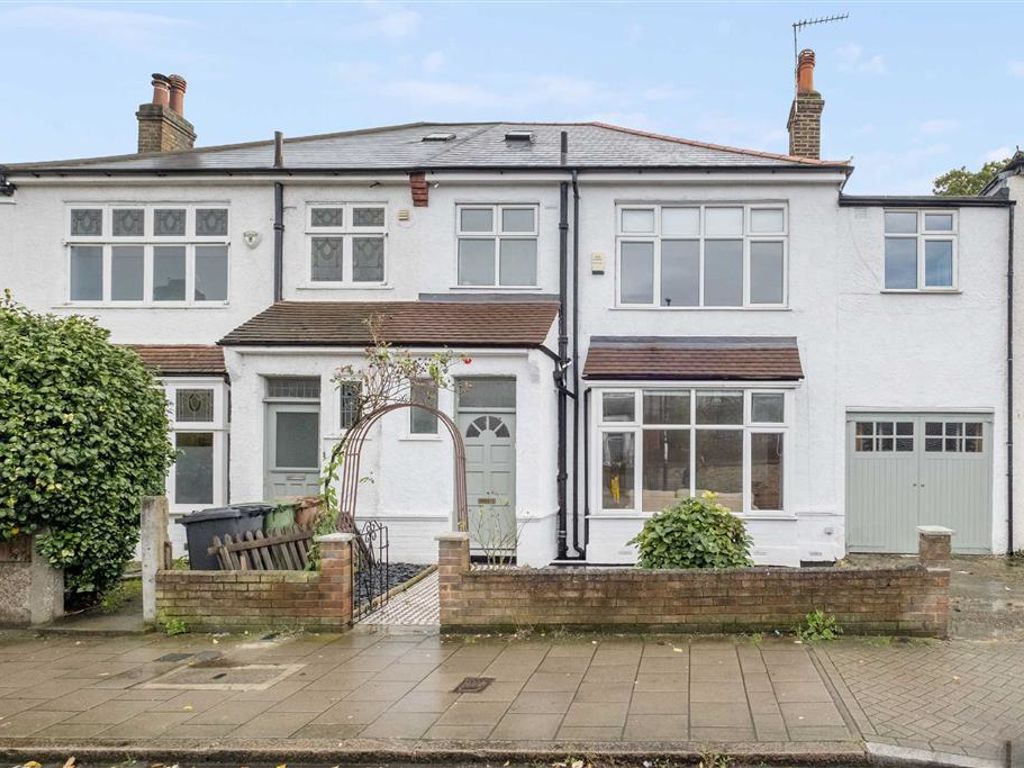 5 bed semidetached house for sale in Chudleigh Road, London SE4, £