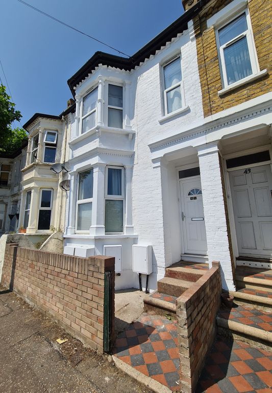 1 bed flat to rent in Stanley Road, Southend On Sea SS1 Zoopla