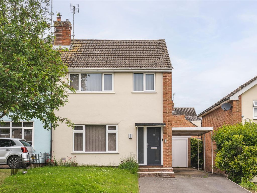 3 bed semidetached house for sale in Winstanley Road, Saffron Walden