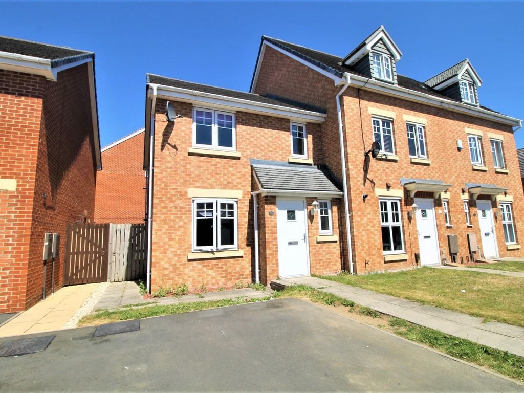 3 bed end terrace house to rent in Richmond Place, Thornaby, Stockton