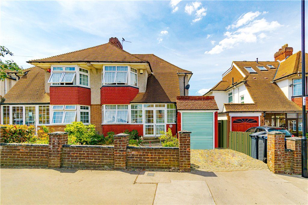 Pleasant Grove, Shirley, Croydon CR0  