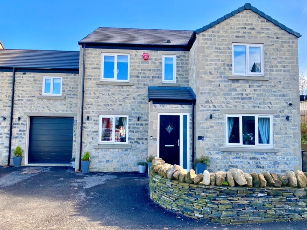5 bed linkdetached house for sale in The Meadows, Keighley BD21 Zoopla