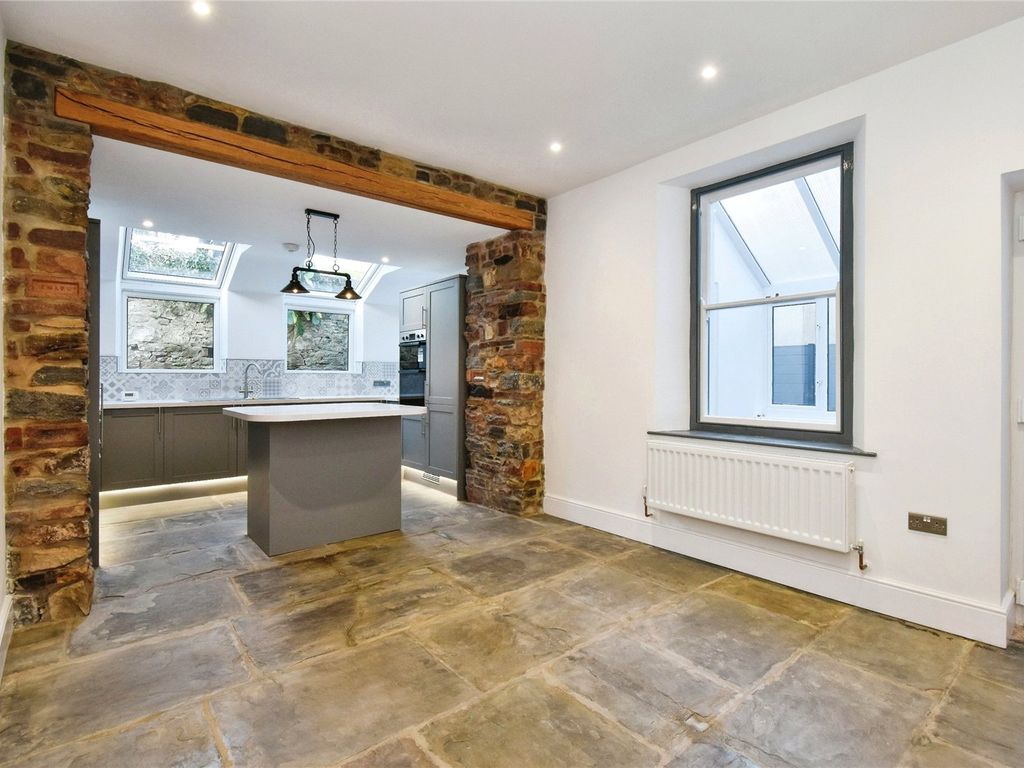 3 bed detached house for sale in Blaenau Road, Llandybie, Ammanford