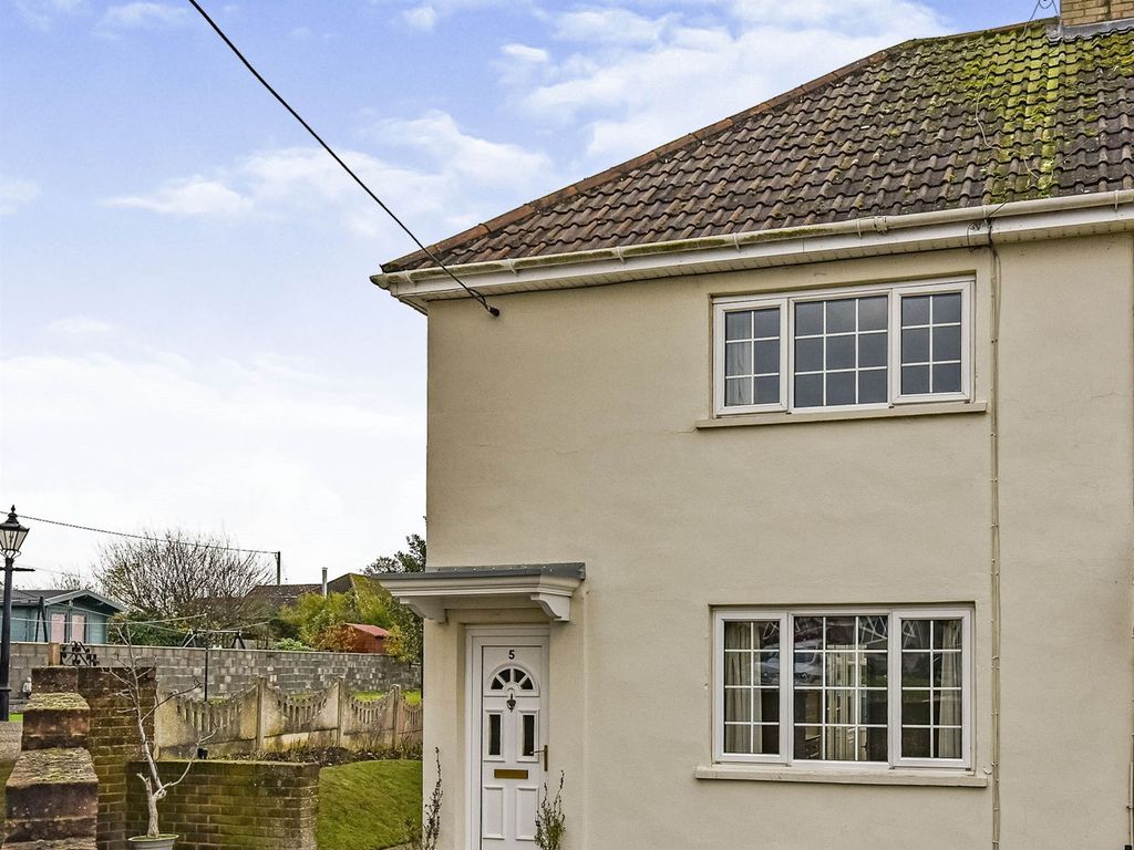 3 bed end terrace house for sale in Chalk Hill, Shrewton, Salisbury SP3